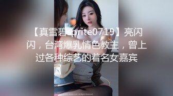 可盐可甜女菩萨，推特极品大奶美乳女神【糕糕】VIP私拍，可爱双马尾裸舞脱衣挑逗，诱惑难挡 (5)