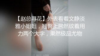 极限露出人气女神【爱吃菠萝】私拍，男公厕捆绑挑战，全裸街边行走，与摄影师户外四处做爱