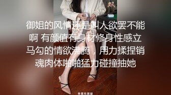 E罩杯妹妹与两支大鸡鸡哥哥玩3P