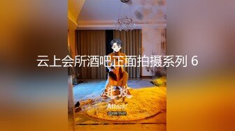  一男两女00后嫩妹！眼镜短发妹子！贫乳奶子多毛骚穴，骑乘后入深插，旁边另个妹子拍摄