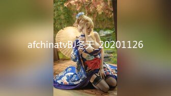 翔哥足疗探花勾搭女技师全套服务，撩起短裙舔背口交，69姿势舔逼，骑乘正入抽插猛操舒服了