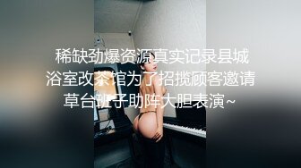 夜店气氛组渣女小可爱露脸，深夜陪狼友发骚，诱惑舞蹈性感骚穴，水多粉嫩人美又骚