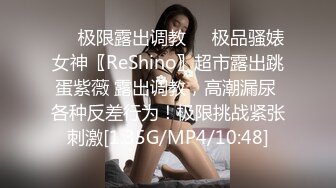 皮裤女王熟女姐姐露脸直播，这大奶子无敌了真带劲，蝴蝶骚逼稀疏的阴毛，道具双插还口交大鸡巴，乳夹扩阴器拳交