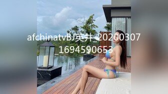 女流氓呀高颜值甜美超大巨乳妹子露奶自摸，露出大奶晃动脱下内裤掰穴手指扣弄