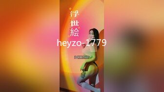 商场女厕近距离全景偷拍四位美女漂亮的嫩鲍鱼保养的很不错 (4)