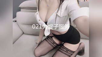 性感的良家小少妇深夜露脸大秀直播，听狼友指挥脱光光玩弄骚逼，掰开给狼友看特写，撅着屁股发骚乖巧又听话