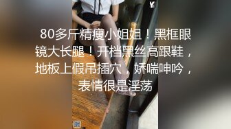 外站最新流出海边浴场女厕偷拍颜值不错的美眉脱光衣服尿尿扯了不少卫生纸